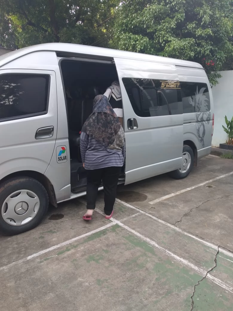 Harga Travel Door To Door  Kedungreja  Ke Cipondoh