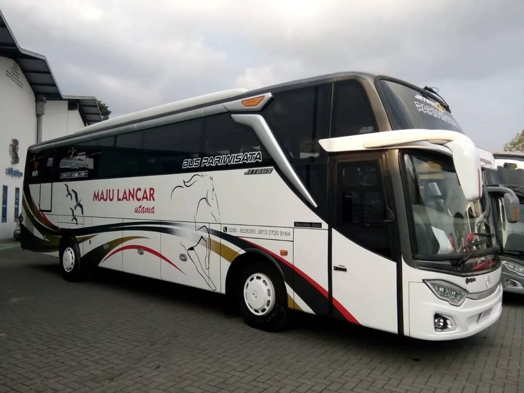 Jasa Sewa Bus Wisata  Maos    Ke Kota Tangerang