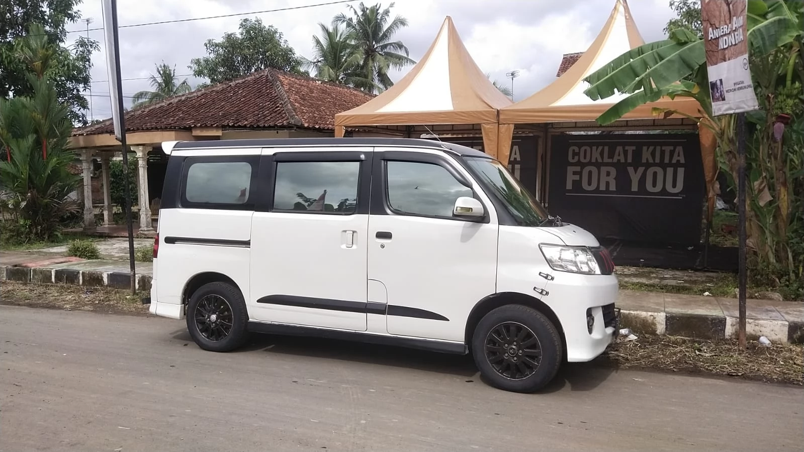 Layanan Carter Mobil  Maos    Ke Kota Tangerang